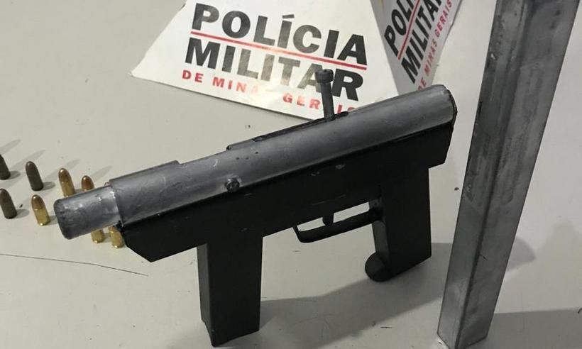 Submetralhadora é apreendida pela PM na Região Centro-Sul de BH - Divulgação/Polícia Militar de Minas Gerais