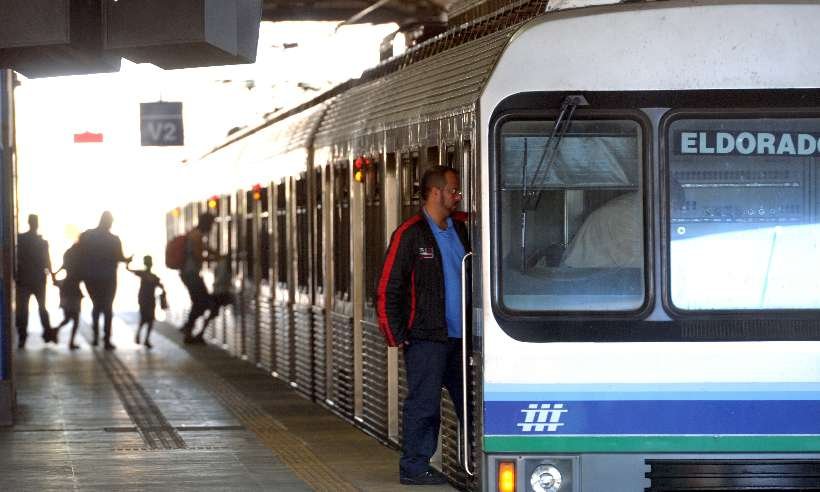 Botão de emergência é acionado indevidamente e metrô atrasa viagem em BH  - Jair Amaral/EM/DA Press