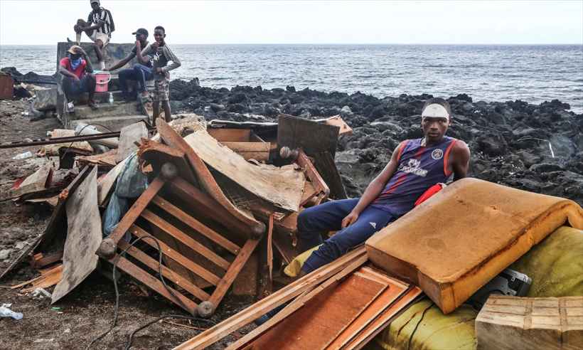 Após 2° ciclone em seis semanas, 160 mil pessoas estão em risco em Moçambique - Ibrahim YOUSSOUF / AFP

