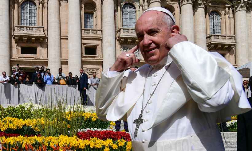 Papa Francisco pede que cabeleireiros evitem a fofoca no trabalho - VINCENZO PINTO / AFP