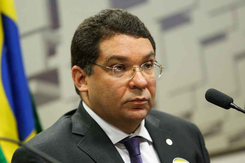 União quer congelar salários de servidores em Minas por recuperação fiscal - Marcelo Camargo/Agencia Brasil