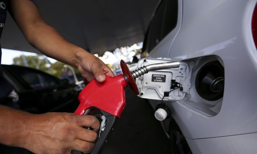 Petrobras reajusta preço médio do diesel em 2,57% - Marcelo Camargo/Agência Brasil