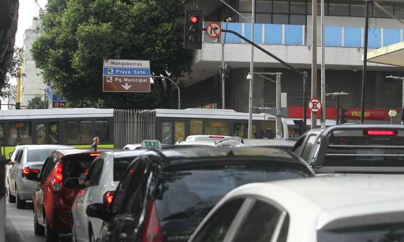 BHTrans muda a lógica dos semáforos para reduzir engarrafamentos na capital - Jair Amaral/EM/D.A PRESS