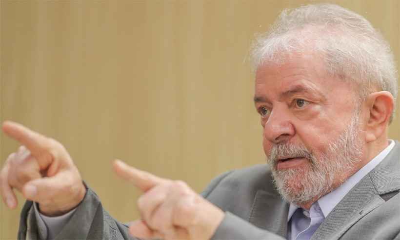 Lula pede ao STJ para cumprir pena em regime aberto no caso tríplex - TV Folha/Reprodução 