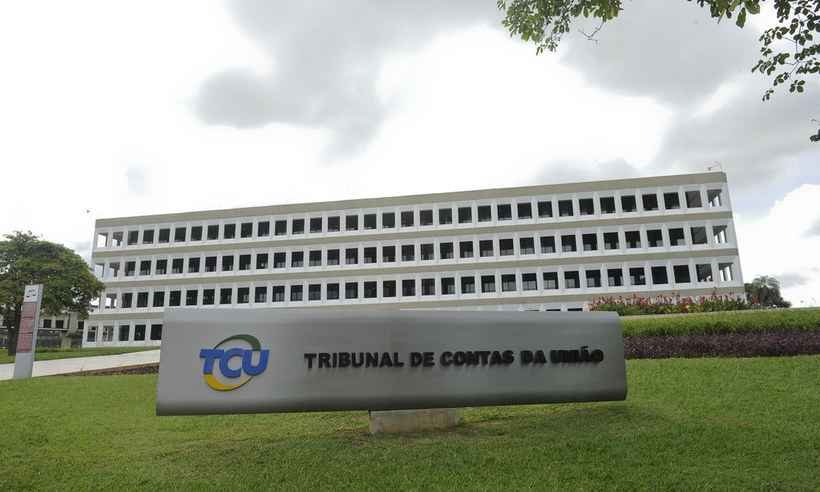 TCU aponta 52 mil indícios de irregularidades no contracheque de órgãos públicos - Flickr