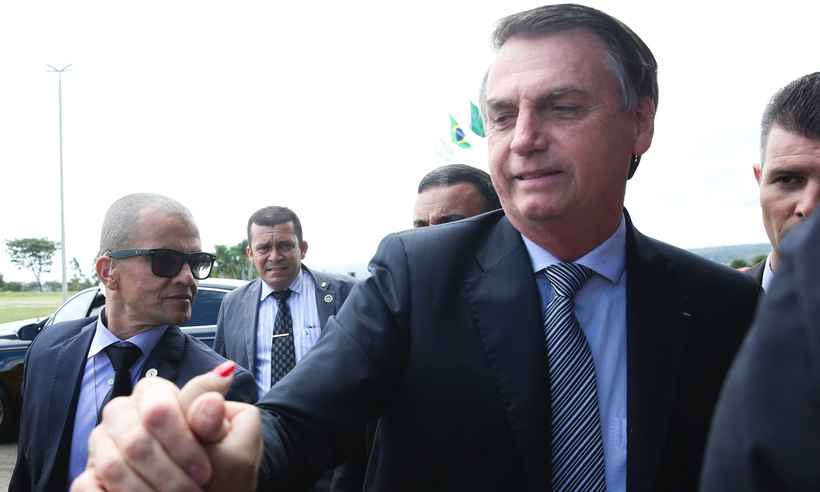 Bolsonaro sobre artigo no WhatsApp: eu apenas passei para meia dúzia de pessoas - Antonio Cruz/Agencia Brasil 