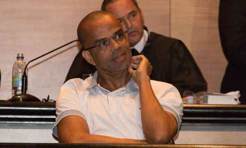 Beira-Mar quer lançar site para vender livros e 'souvenirs' da cadeia - BRUNNO DANTAS-TJRJ 