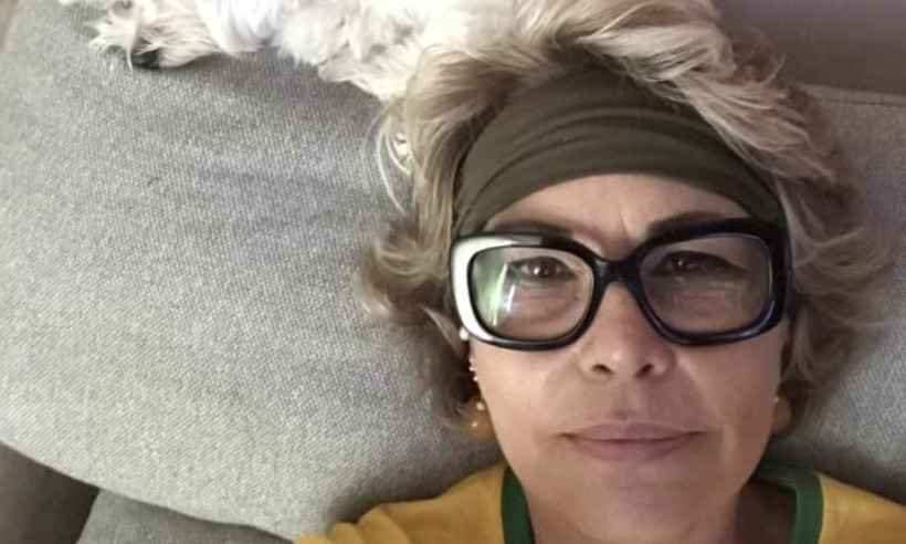 Ex-mulher de Bolsonaro corre para se aposentar e vira assunto no Twitter - Reprodução Facebook