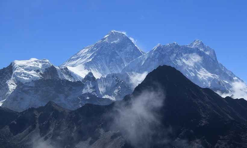 Dois alpinistas morrem no Everest, e já são quatro mortos em 2019 - Wikimedia Commons