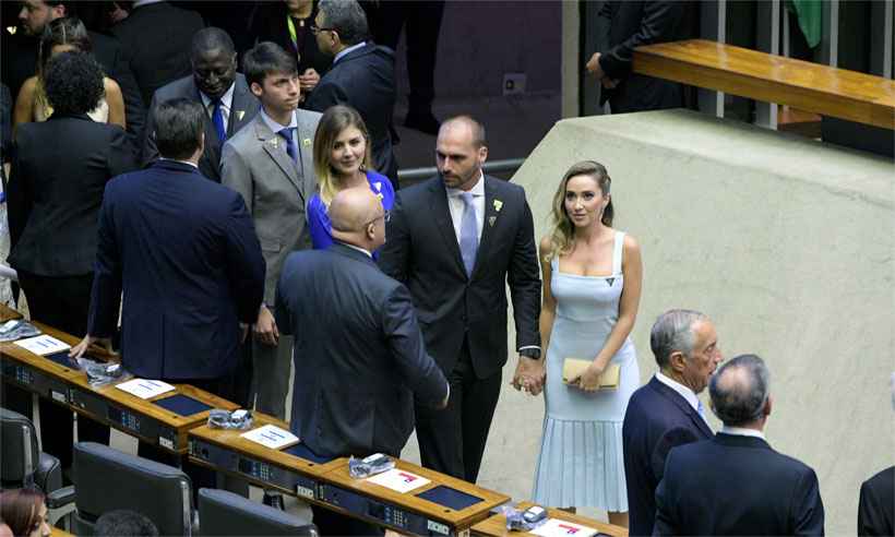 Casamento de Eduardo Bolsonaro terá pastor hipster e hortênsias  - Wikimedia Commons  - 01/01/19