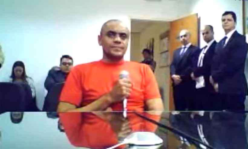 Justiça declara Adélio Bispo, esfaqueador de Bolsonaro, inimputável    - Reprodução