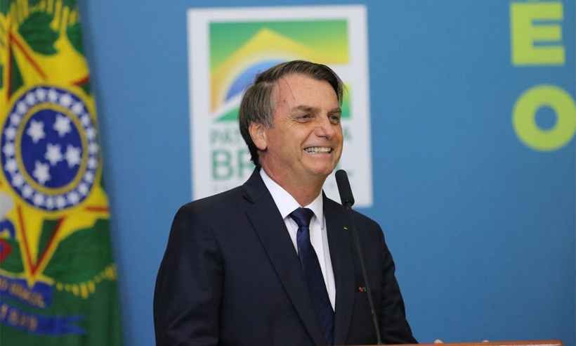 'Com a caneta eu tenho mais poder do que você', diz Bolsonaro a Maia - Fabio Rodrigues Pozzebom/Agência Brasil 