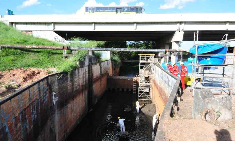 Vertedouro da barragem da Pampulha passa por obras de revitalização - Fotos: Gladyston Rodrigues/EM/D.A Press