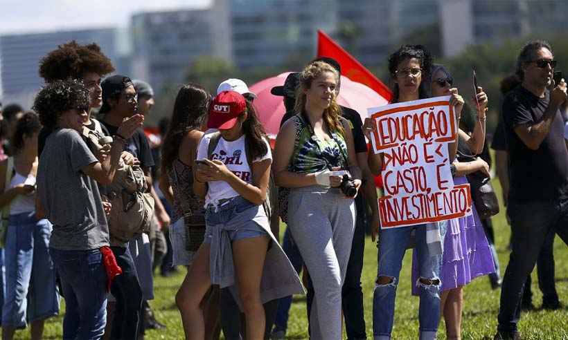   MPF dá dez dias para que MEC cancele nota em que desautoriza divulgação de protestos - Marcelo Camargo/Agência Brasil