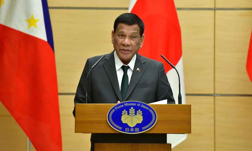 Presidente das Filipinas diz que era gay, mas 'se curou' - KAZUHIRO NOGI/AFP