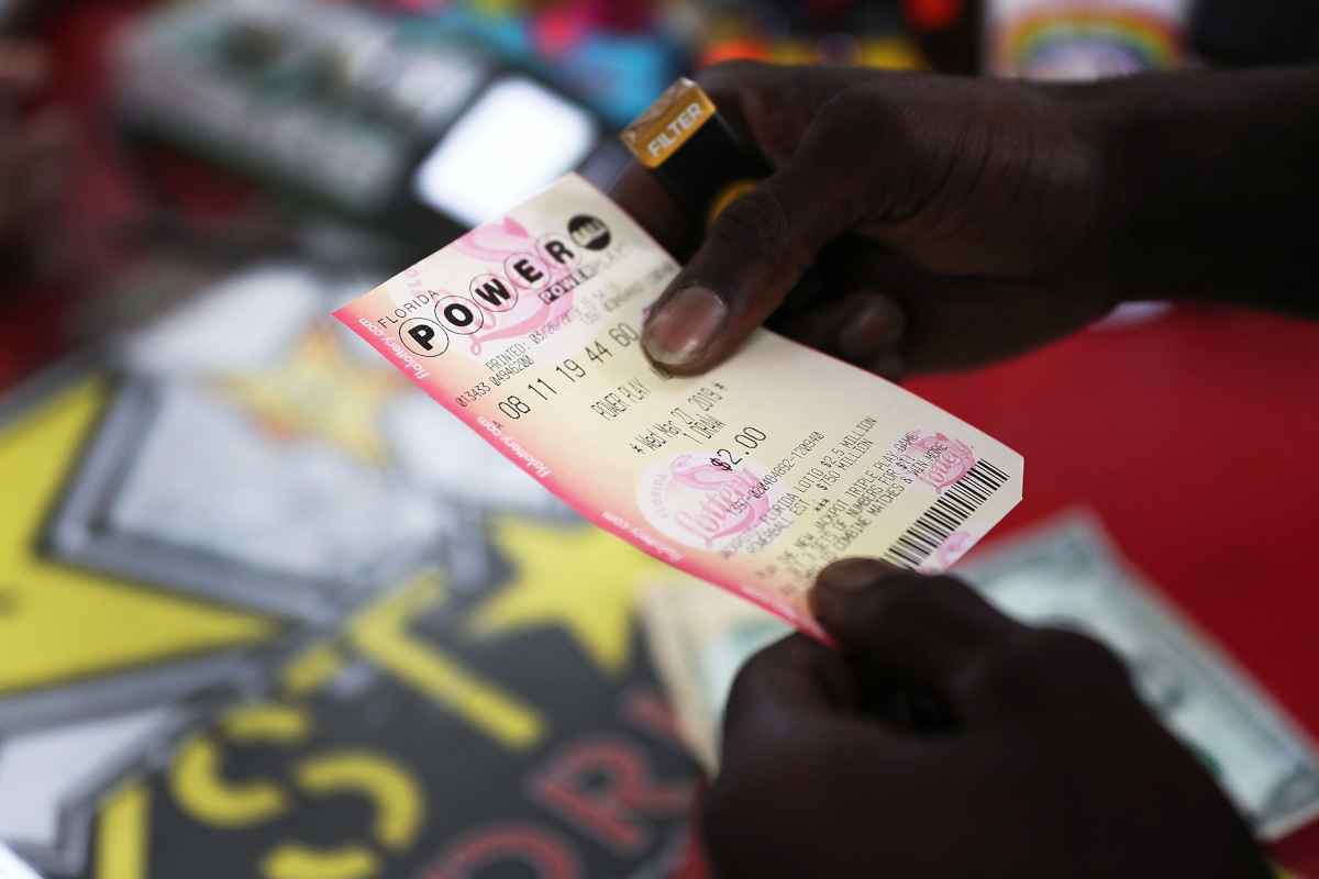 Americano ganha US$ 344,6 mi na loteria apostando número de biscoito da sorte - Joe Raedle/Getty Images/AFP 