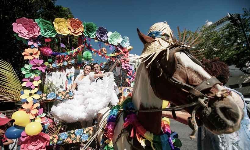 Cortejo com carroças e quadrilhas esquenta o clima para o Arraial de Belo Horizonte - Área de Serviço/PBH