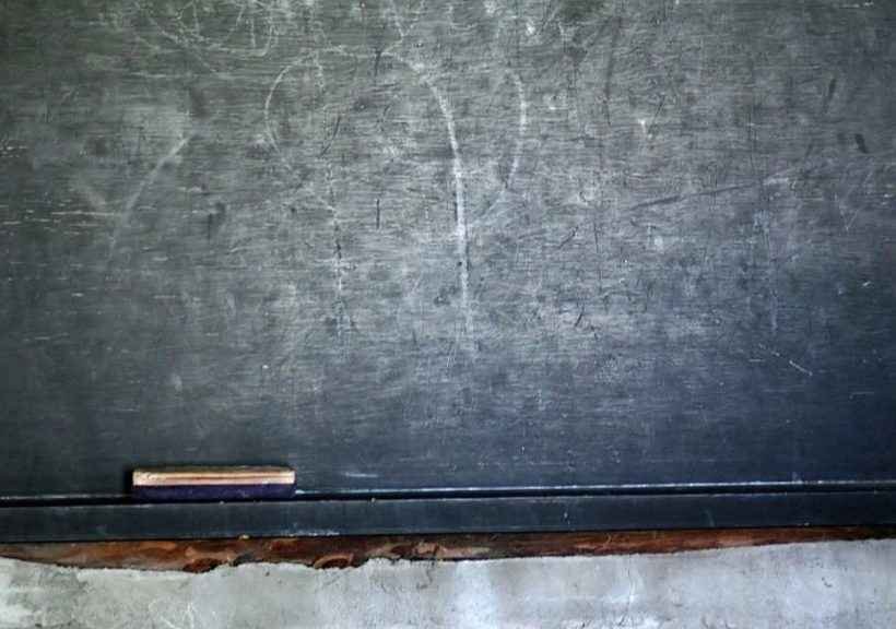 Professor é condenado a 40 anos de prisão por estupro de alunas de 12 a 14 anos - Pìxabay