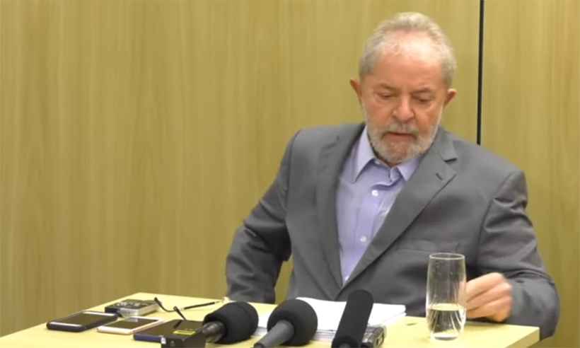 Em 1ª entrevista após caso Moro, Lula afirma à TVT que ex-juiz é mentiroso - El País/Reprodução da Internet 