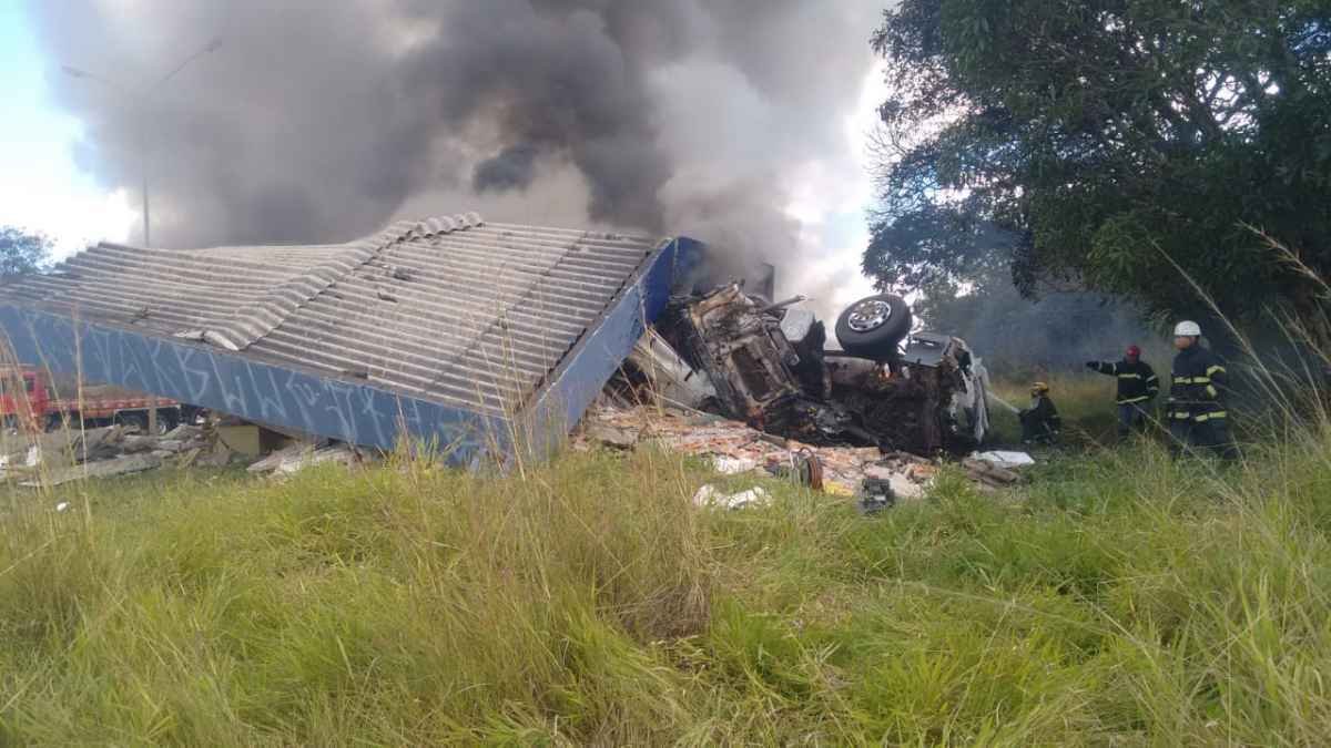 Pista parcialmente interditada na BR-040 é liberada em Ribeirão das Neves - Concessionária VIA 040