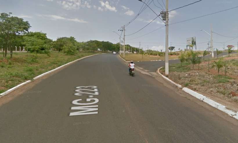 Quatro ficam feridos em capotamento no Triângulo Mineiro - Reprodução/Google Street View