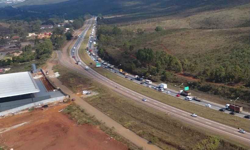 Obras provocam congestionamento quilométrico na BR-040  - Polícia Rodoviária Federal (PRF) / Divulgação