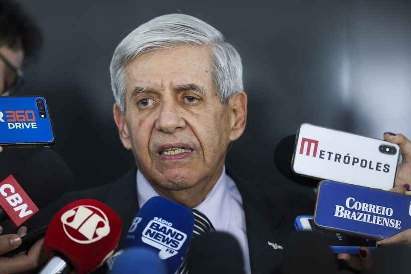 General Heleno diz que aparato de segurança de Bolsonaro é 'sério e treinado' - Antonio Cruz/Agência Brasil