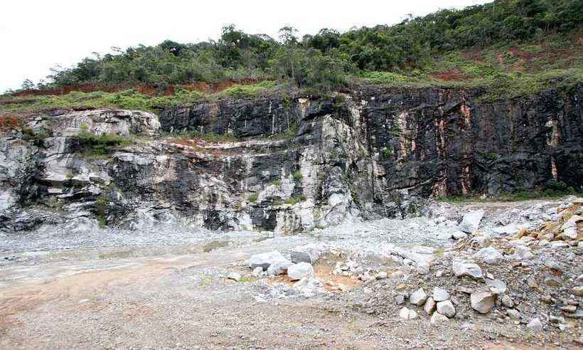Autoridades investigam ações ambientais irregulares no pós-tragédia de Mariana  - Edésio Ferreira/EM/D.A Press