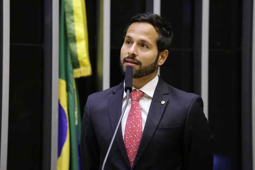 Calero acusa presidente de nepotismo por sinalizar que Eduardo assumirá embaixada - Vinícius Loures/Câmara dos Deputados