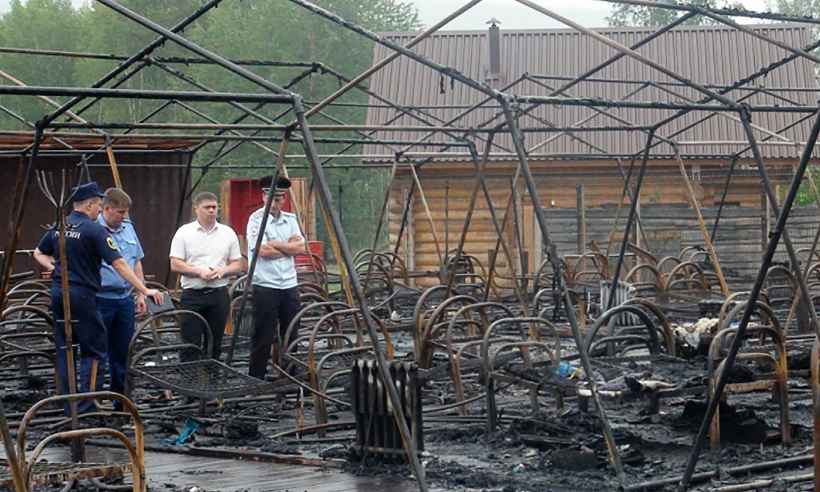 Incêndio em colônia de férias mata 4 crianças na Rússia - HO / RUSSIAN EMERGENCY SITUATIONS MINISTRY / AFP