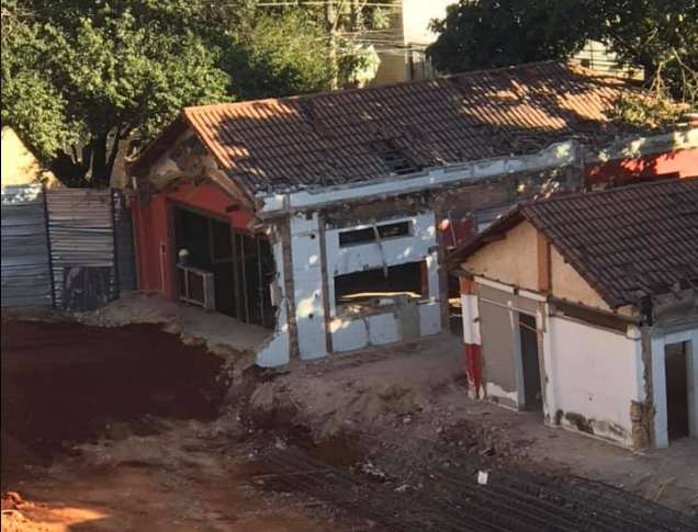 Prefeitura e construtora negam demolição de casa de Guimarães Rosa em BH  - Reprodução Facebook Juliana Duarte