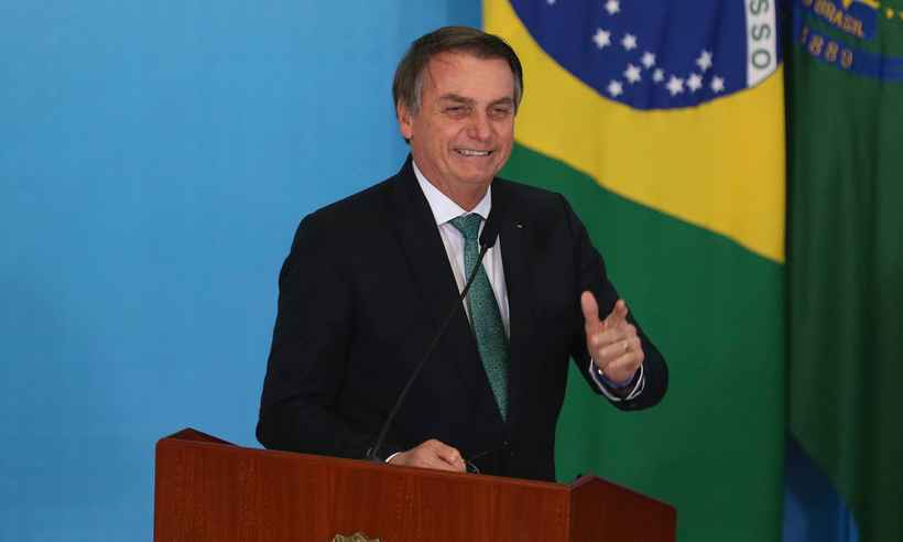  Bolsonaro pode manter slogan 'Deus acima de todos' no governo, decide Justiça  - Jose Cruz/Agência Brasil 