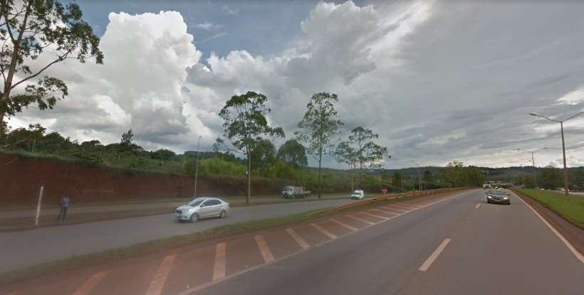 Motociclista passa mal, sofre acidente e morre na BR-040, em Nova Lima - Google Street View/Reprodução