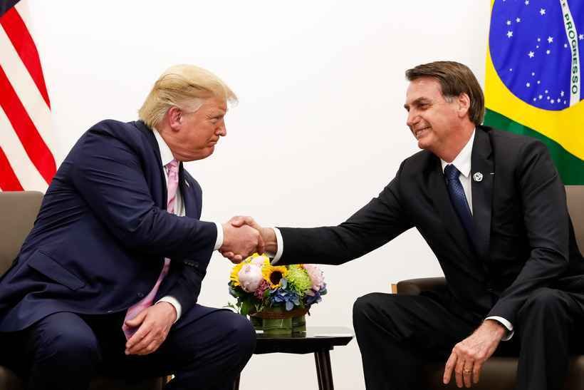 Bolsonaro diz que está cada vez mais apaixonado por Trump  - Alan Santos / PR
