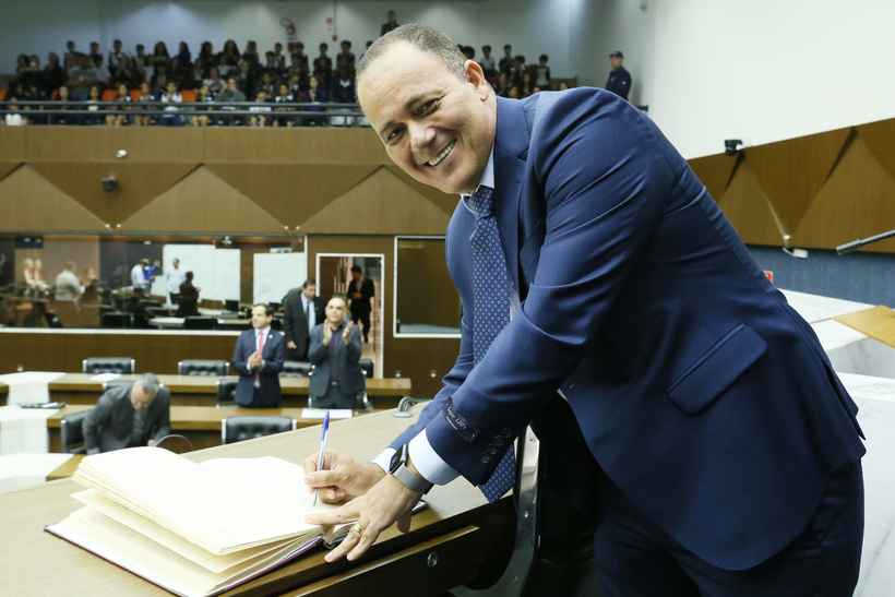 Ronaldo Batista, suplente do vereador cassado por 'rachadinha', toma posse na Câmara de BH  - Karoline Barreto/CMBH