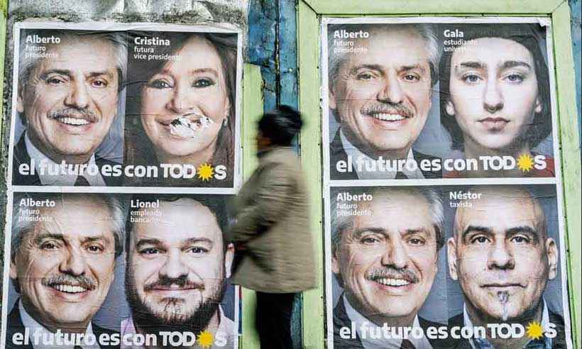 Argentinos vão às urnas, em clima de divisão na política - Juan Mabromata/AFP