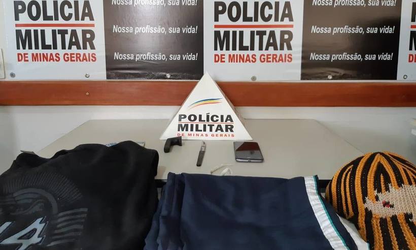 Homem usa cabo de panela para simular arma e rouba frentista em Minas - Divulgação/Polícia Militar