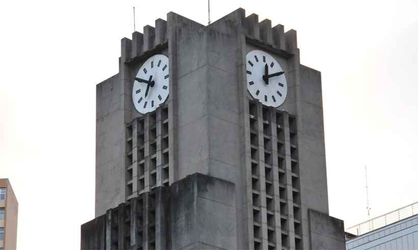 BH perdida no tempo: nenhum dos quatro relógios da prefeitura marca a hora certa - Gladyston Rodrigues/EM/DA Press
