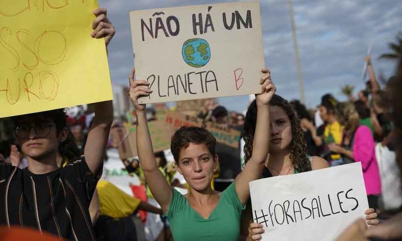 Grupo francês doará 10 milhões de euros para combater queimadas na Amazônia - Mauro Pimentel/AFP