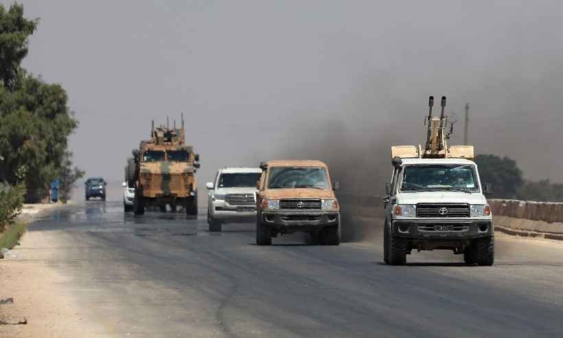 Confrontos entre forças do governo e jihadistas matam mais de 50 na Síria - OMAR HAJ KADOUR/AFP 