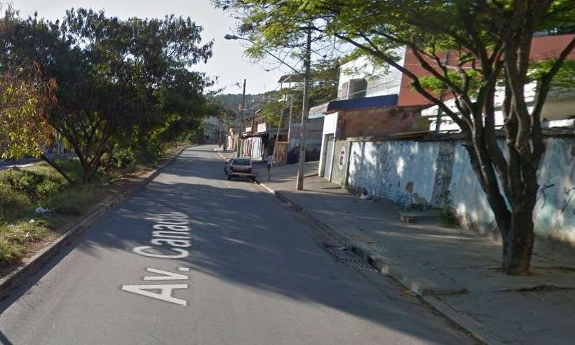 Jovem esfaqueia e mata homem após bater com chinelo no rosto de criança - Caso ocorreu na Avenida Canadá, em Ribeirão das Neves