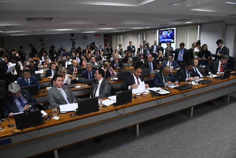 CCJ do Senado conclui votação de texto principal da reforma da Previdência - Marcos Oliveira/Agência Senado