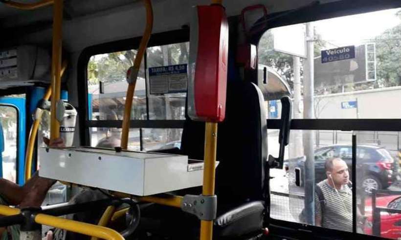 Kalil proíbe suspensão da circulação de ônibus flagrados sem trocador em BH - Frederico Teixeira/EM/D.A Press