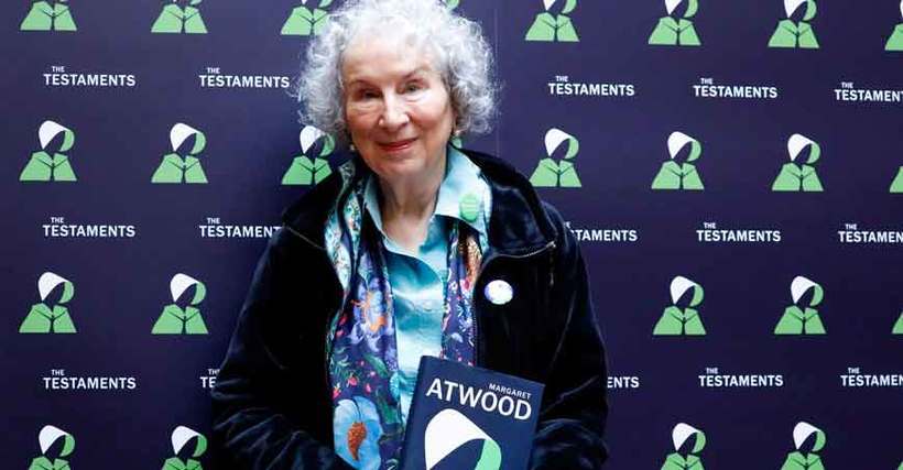 Margaret Atwood lança 'The testaments', sequência de 'O conto da aia' - Tolga Akmen/AFP