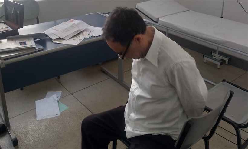 Cardiologista que vendia atestado a menos de R$ 20 é preso no Centro de BH - PMMG/Divulgação