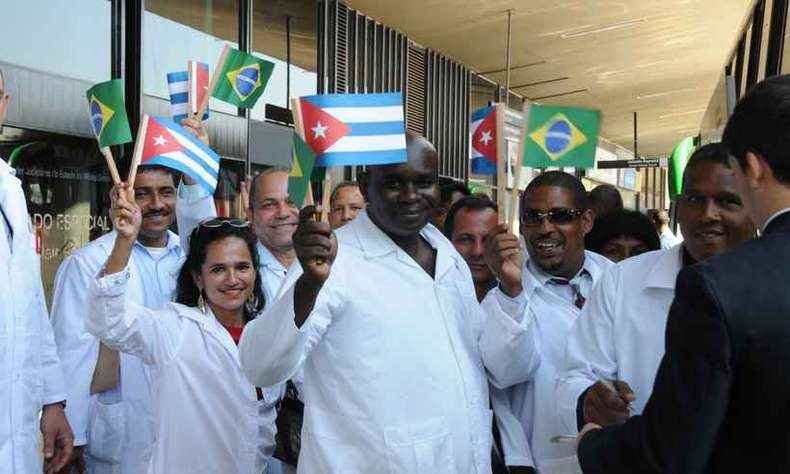 Médicos cubanos podem ser reintegrados, mas com bolsa menor, vai sugerir Comissão -  Cristina Horta/EM/D.A Press