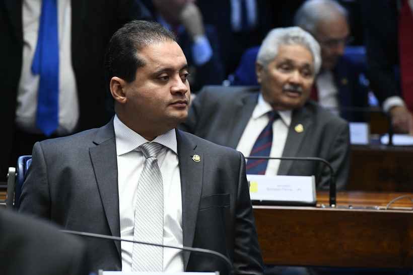 Sem acordo, senadores recuam em projeto que beneficiaria partidos - Marcos Oliveira/Agência Senado