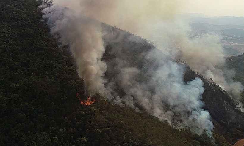 Cidade mineira decreta situação de emergência por causa de incêndio  - Corpo de Bombeiros/Divulgação