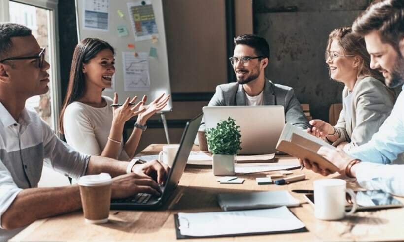 Na era digital, o mundo adaptou-se às Relações Públicas - Educa Mais Brasil