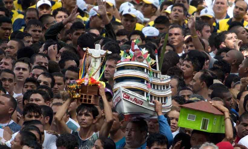 Conheça a história, lendas e milagres de Nossa Senhora de Nazaré - Paulo Santos/Reuters